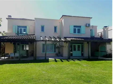 Casa en Alquiler Temporal de 4 dormitorios