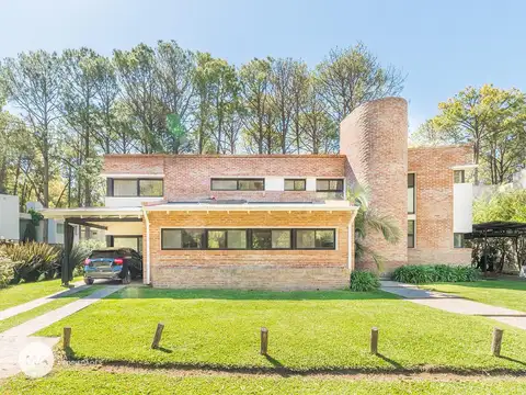 Oportunidad Casa 4 dormitorios, amplio jardín - Puerto Paraíso - Gral Lagos | Venta