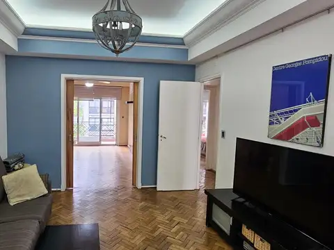 Santa Fe 2800 piso 6to - 4 amb frente con balcón.