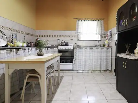 Depto Tipo Casa en Venta al Este