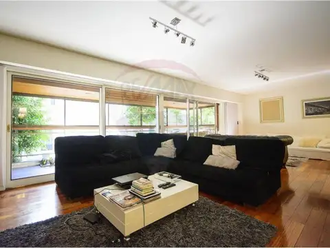 Departamento Venta  Recoleta - 4 amb.  c/cochera