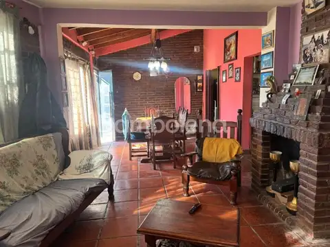 Casa 4 ambientes con 3 baños
