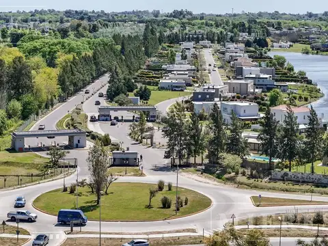 Lote a la laguna en venta San matias Area 5