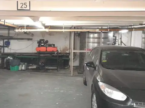 Venta de Cochera en  Lomas de Zamora