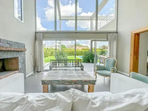 Casa en Venta en San Isidro Labrador, USD 680.000