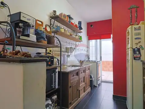 VENTA BELLA VISTA CON RENTA, 3 DORMITORIOS Y PATIO