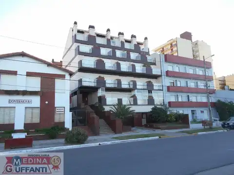 Av Costanera 1900, Piso 3