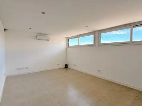 Oficina en Alquiler en San Jose, $ 600.000