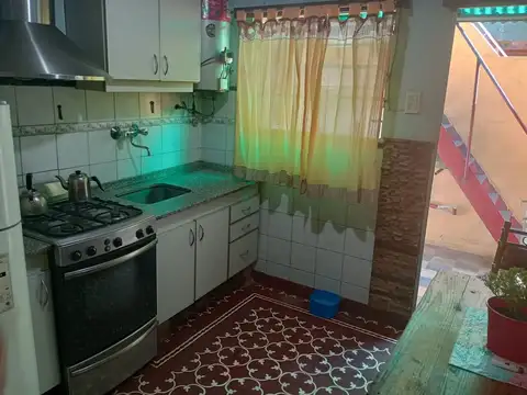 PH 2/3 AMBIENTES CON INGRESO INDEPENDIENTE.