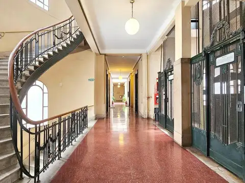 Oficina en Venta al Este