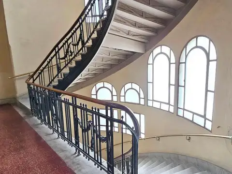 Oficina en Venta 60 años