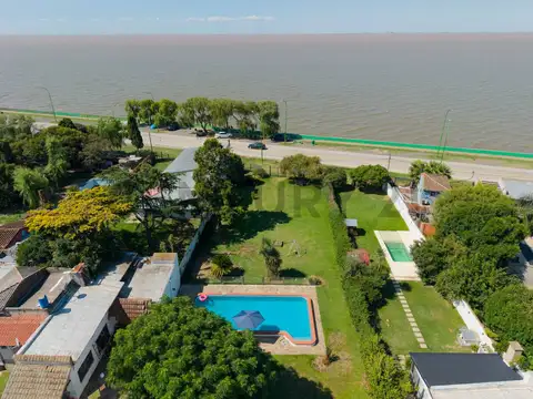 Lote en venta frente al Río