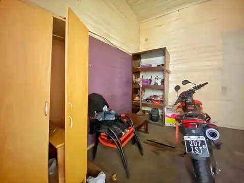 Casa 2 ambientes con 1 baño