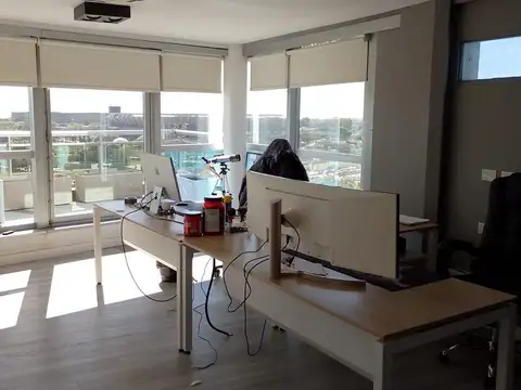 Oficina en Alquiler 20 años