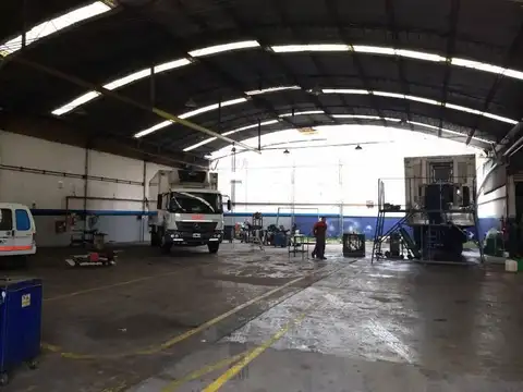 Excelente deposito - Galpón