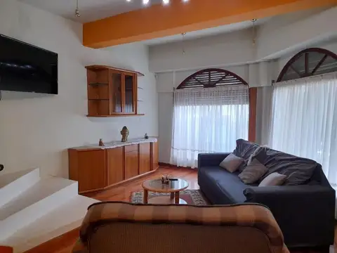 Casa en Venta en Caleta Olivia, USD 175.000