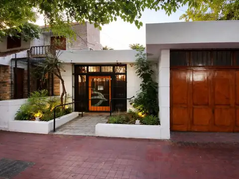 VENTA CASA RECICLADA 3 HABITACIONES BOMBAL