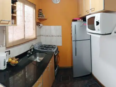 Casa 3 ambientes con 2 baños