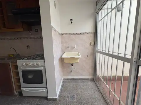 Depto Tipo Casa 2 ambientes con 1 baño