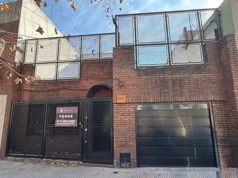 Venta de Muy Linda Casa Lote Propio en Villa Devoto