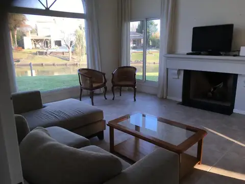 Casa  en Venta en Barrancas del Lago, Nordelta, Tigre