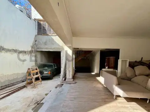 Casa 7 ambientes con 3 baños