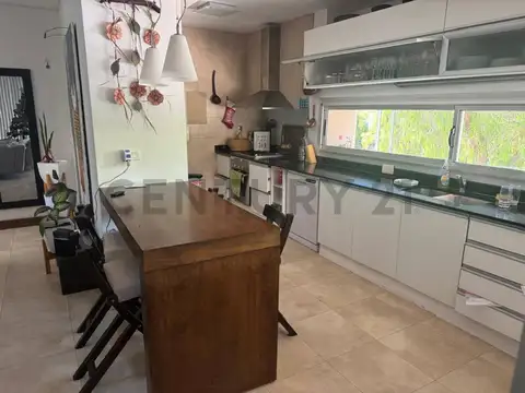 Casa en Venta en Mendoza, USD 320.000