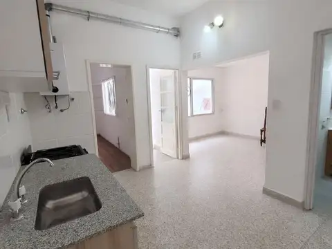 Depto Tipo Casa en Alquiler de 2 ambientes