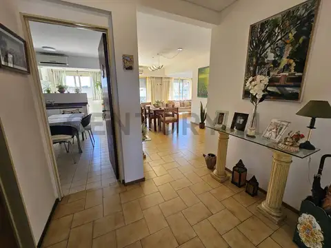 PELLEGRINI 1900, Piso 5