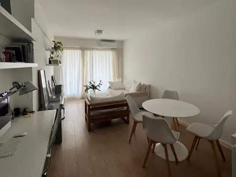 Belgrano - Cramer y Olazabal - Moderno y Muy Luminoso 2 Amb. con Balcones