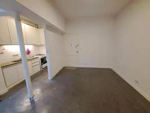 Departamento en Alquiler en Coghlan, $ 750.000