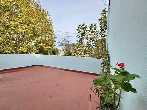 Casa 3 ambientes con 2 baños