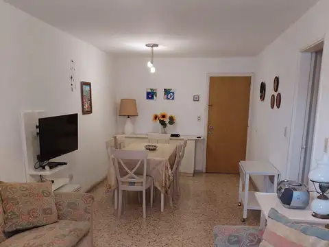 Departamento 4 ambientes con 2 baños