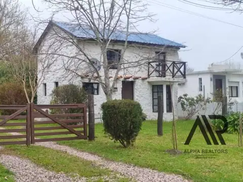 Venta De 2 Cabañas En Playa Grande