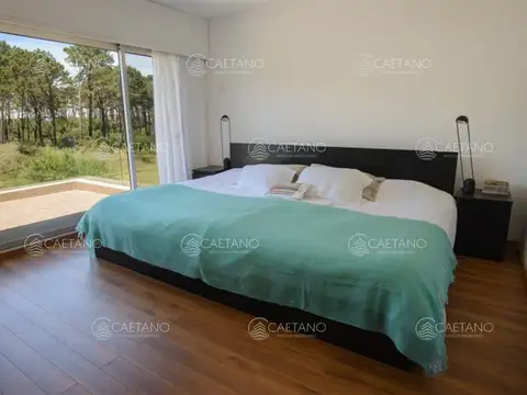 Casa en Venta en Rincón del Indio, USD 1.800.000