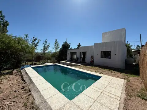 Casa en Venta en Villa Parque Siquiman, USD 75.000