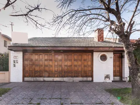 VENTA PH 3 AMB. COCHERA 2 AUTOS VALENTIN ALSINA