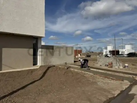 Casa en Venta en Barrio Rincones de Manantiales, USD 135.000