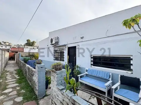 10 Entre 523 y 524 800, Piso 0