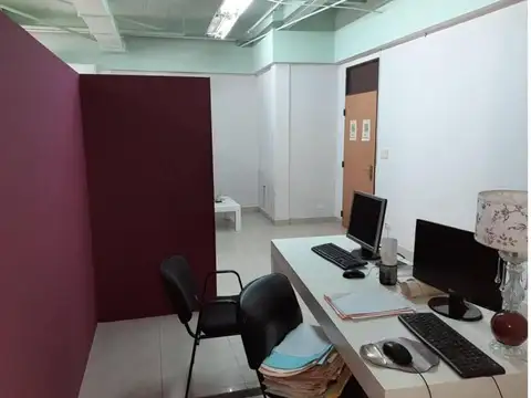 Oficina en Venta con 1 cochera