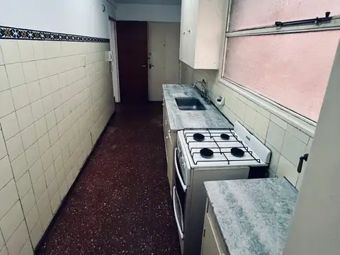 Departamento 6 ambientes con 2 baños