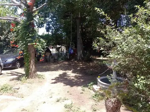 Casa 6 ambientes con 2 baños