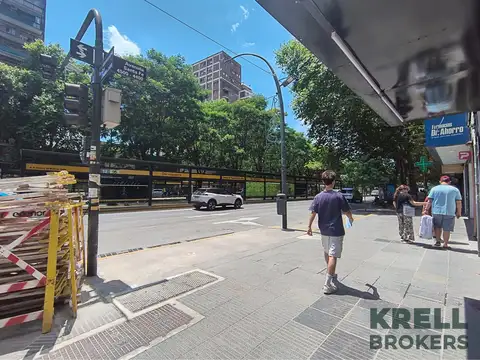 Oficina Consultorio con cochera en Venta en Palermo