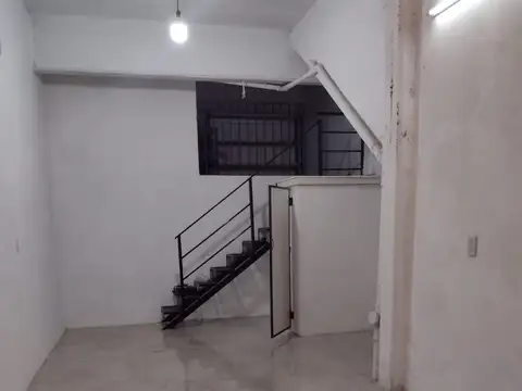 Local en Alquiler en San Justo, $ 300.000
