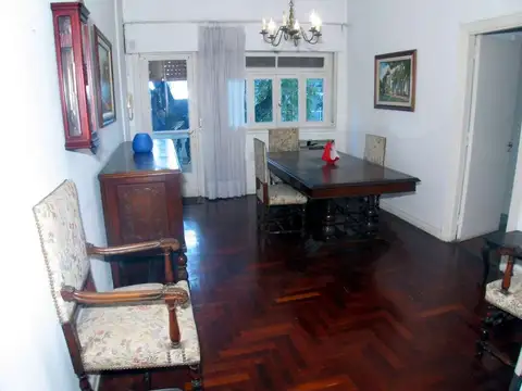 Venta 3 Amb y Dependencia de Servicio | Frente | 2 Baños.