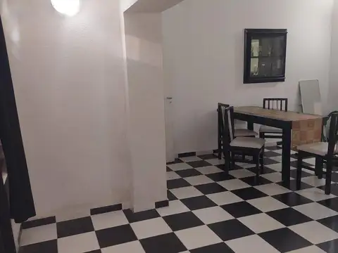 Depto Tipo Casa 3 ambientes con 2 baños