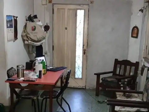 Depto Tipo Casa en Venta en Ramos Mejia, USD 90.000