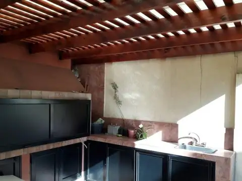 Casa en Venta en Haedo, USD 215.000