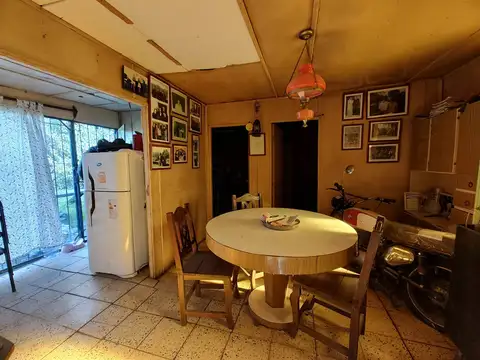 Hipolito Irigoyen 1000