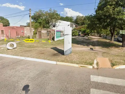 Av. Italia y Av. Laprida